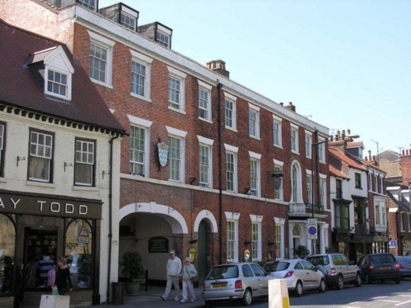 The Beverley Arms Hotel Exterior photo The former King's Head, now the King's Head Mews