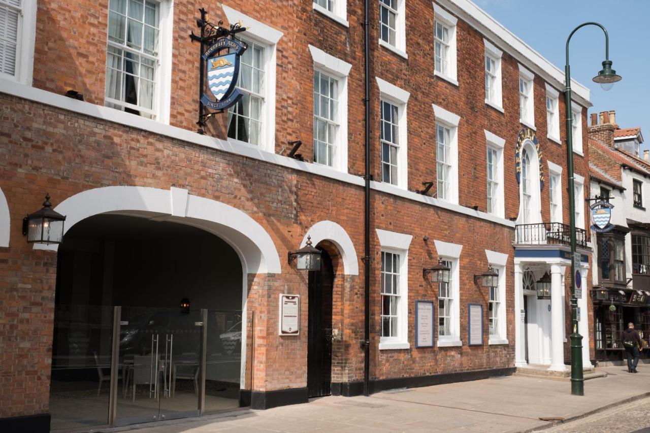 The Beverley Arms Hotel Exterior photo The Blue Bell Inn