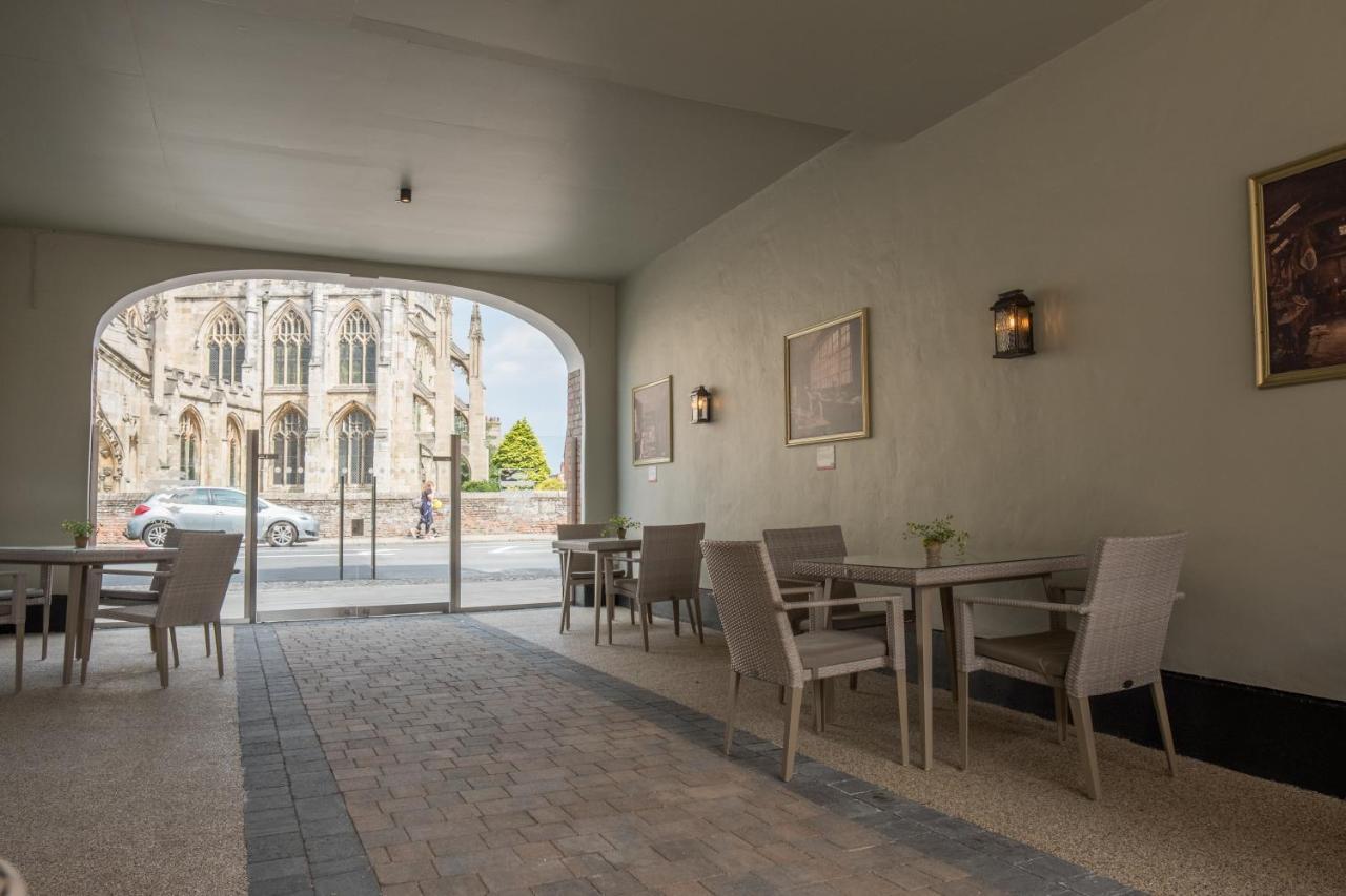 The Beverley Arms Hotel Exterior photo The interior of the cafe