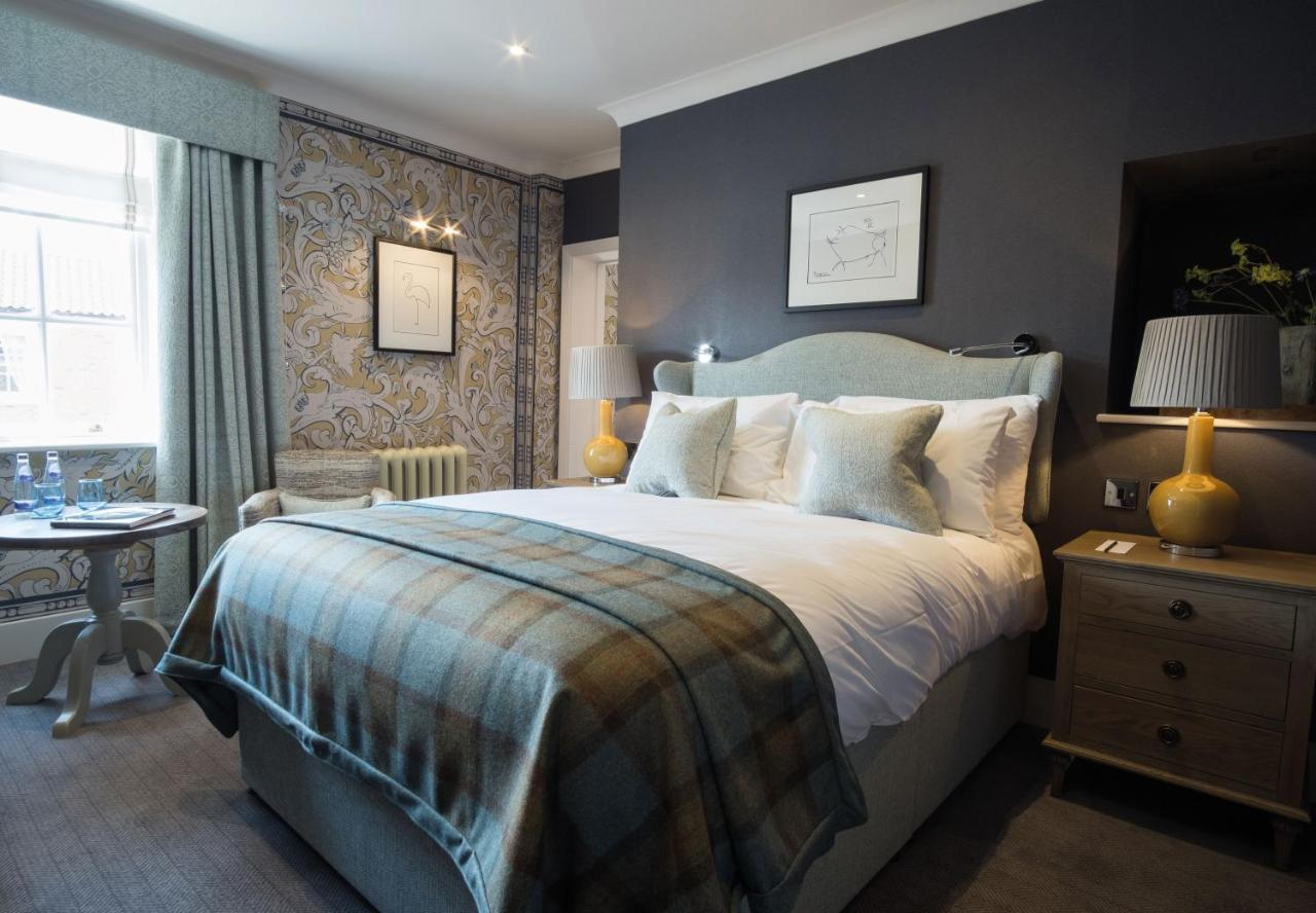 The Beverley Arms Hotel Exterior photo A bedroom at The Old Bank Hotel
