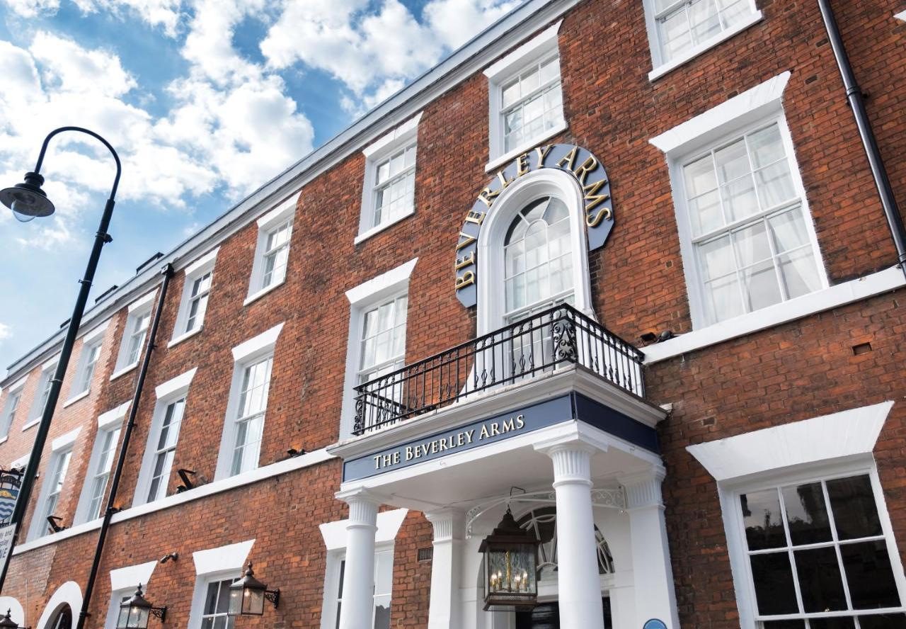 The Beverley Arms Hotel Exterior photo The Berkeley Arms